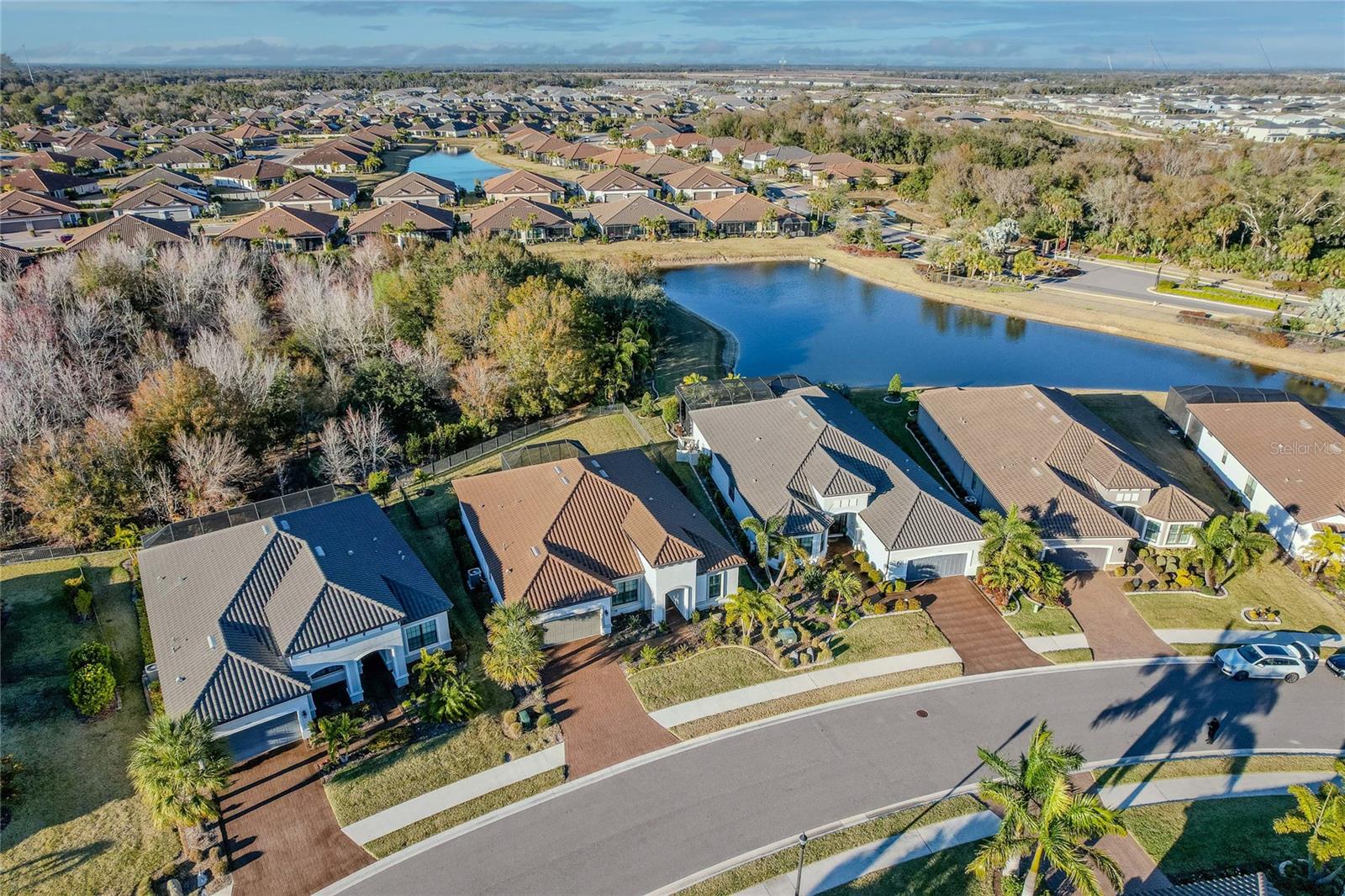 ARTISAN LAKES ESPLANADE PH IV SUBPH A, B, - Residential