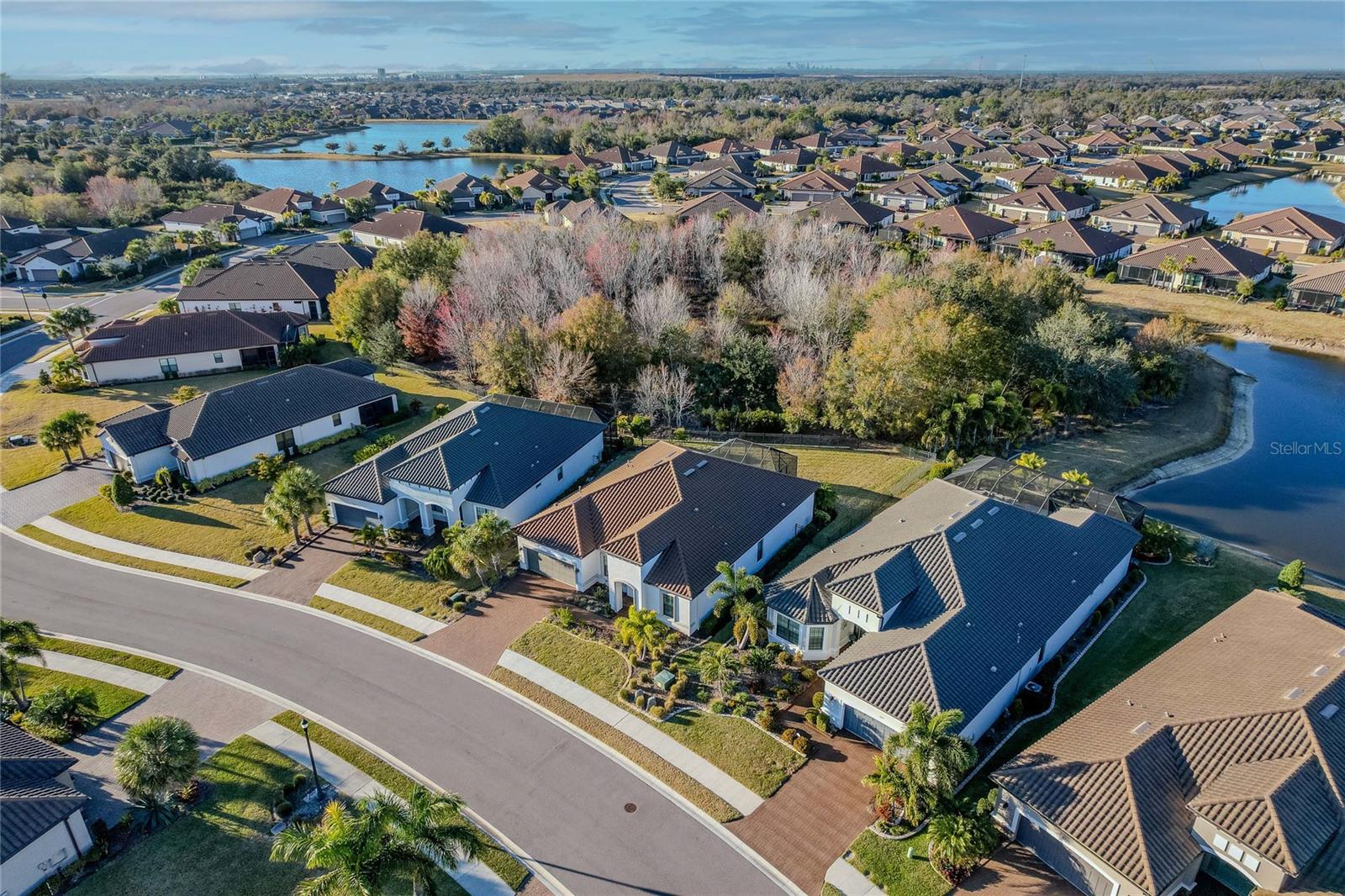 ARTISAN LAKES ESPLANADE PH IV SUBPH A, B, - Residential