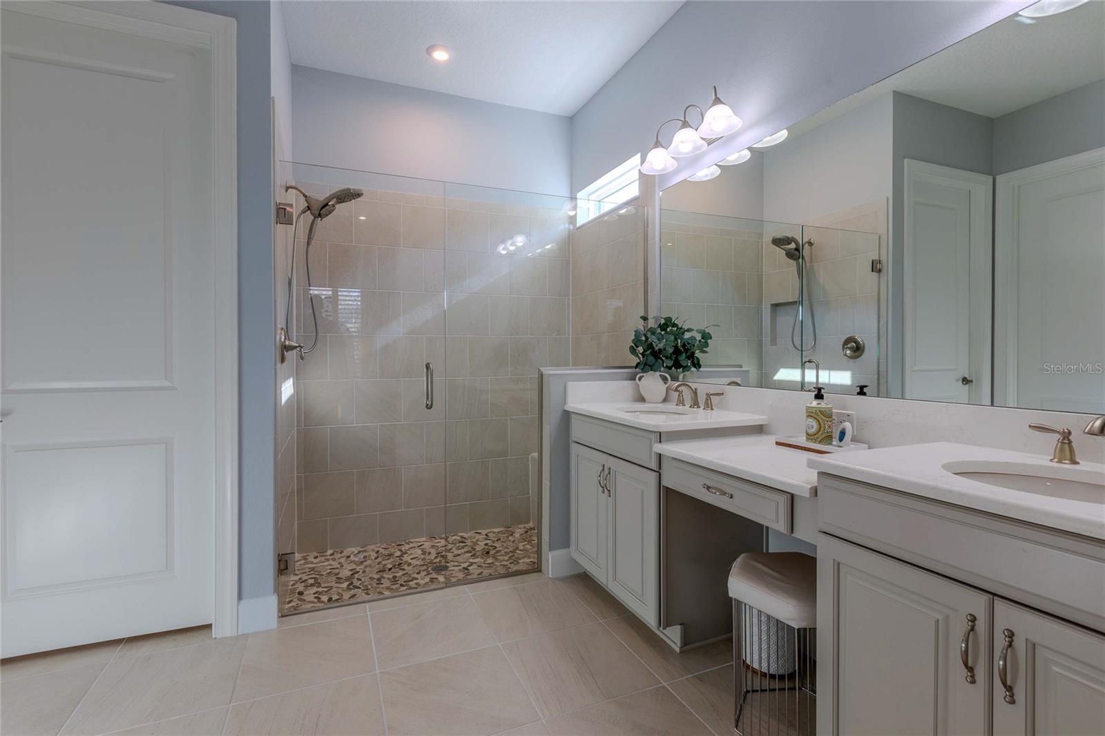 ARTISAN LAKES ESPLANADE PH IV SUBPH A, B, - Residential