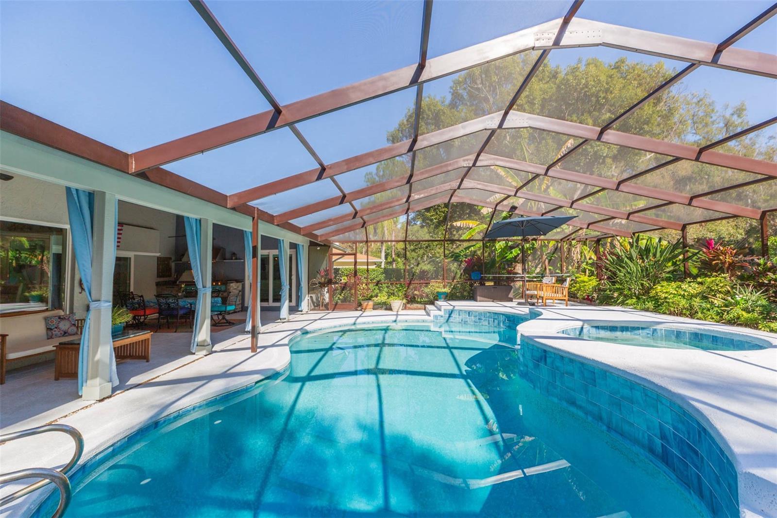 VILLAGE X UNIT 1 OF CARROLLWOO - Residential