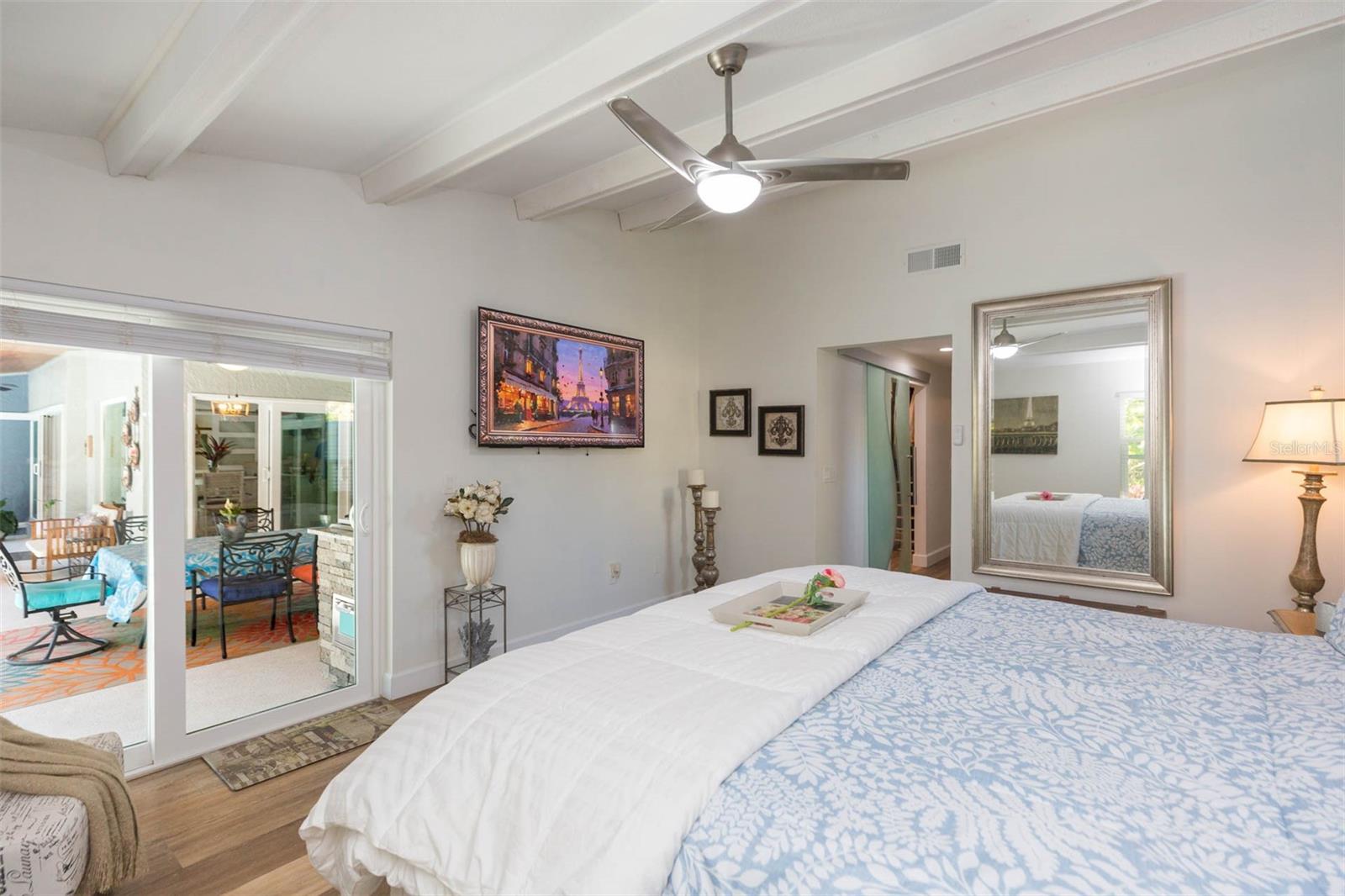 VILLAGE X UNIT 1 OF CARROLLWOO - Residential