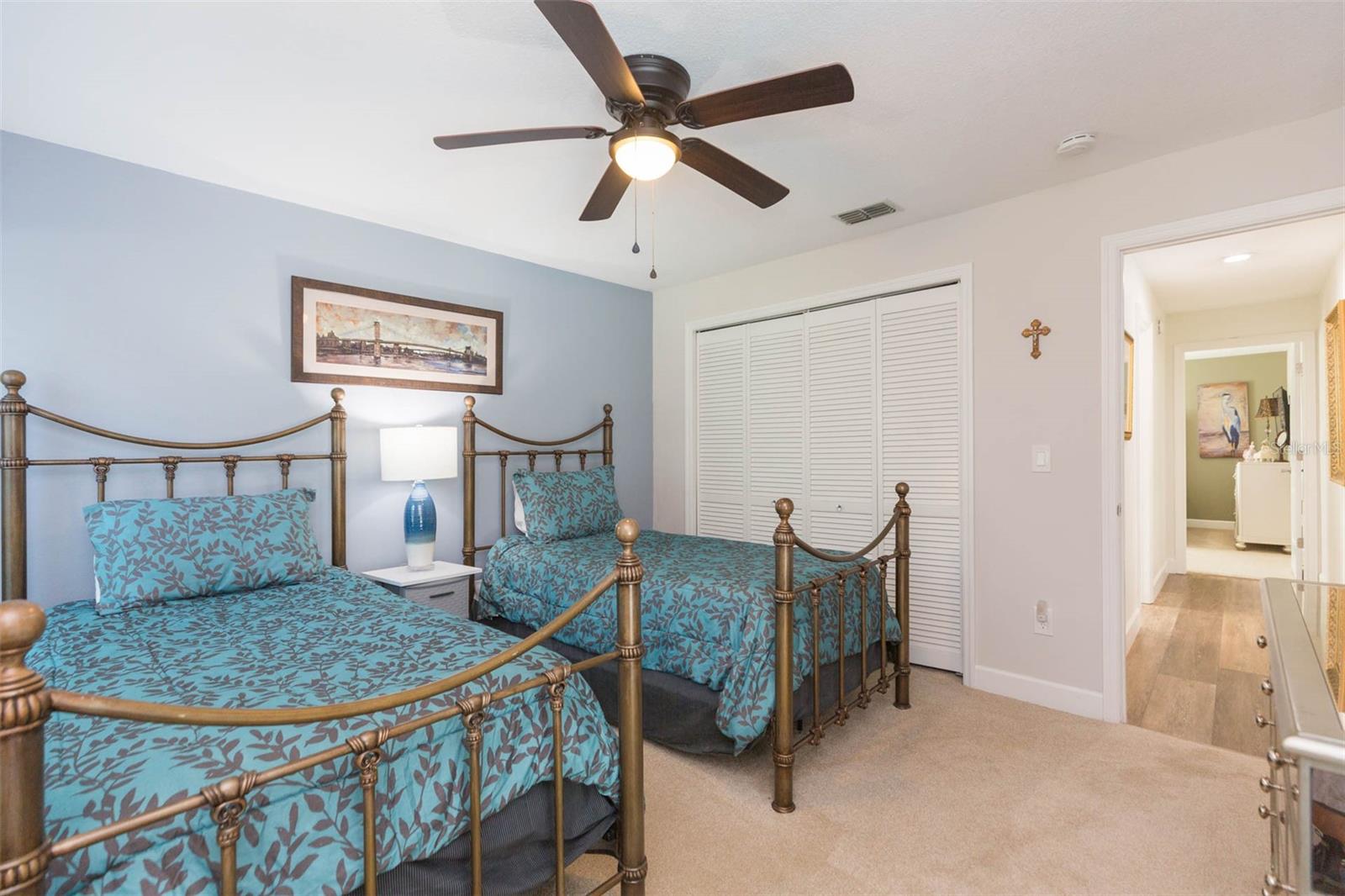 VILLAGE X UNIT 1 OF CARROLLWOO - Residential