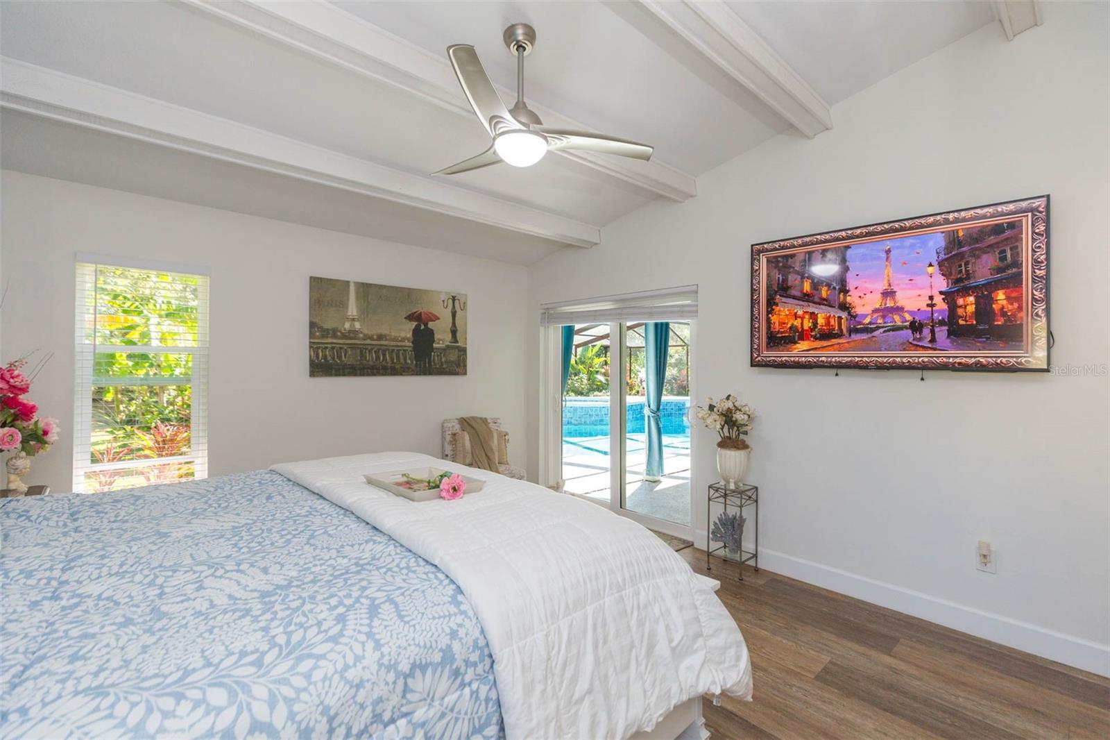 VILLAGE X UNIT 1 OF CARROLLWOO - Residential