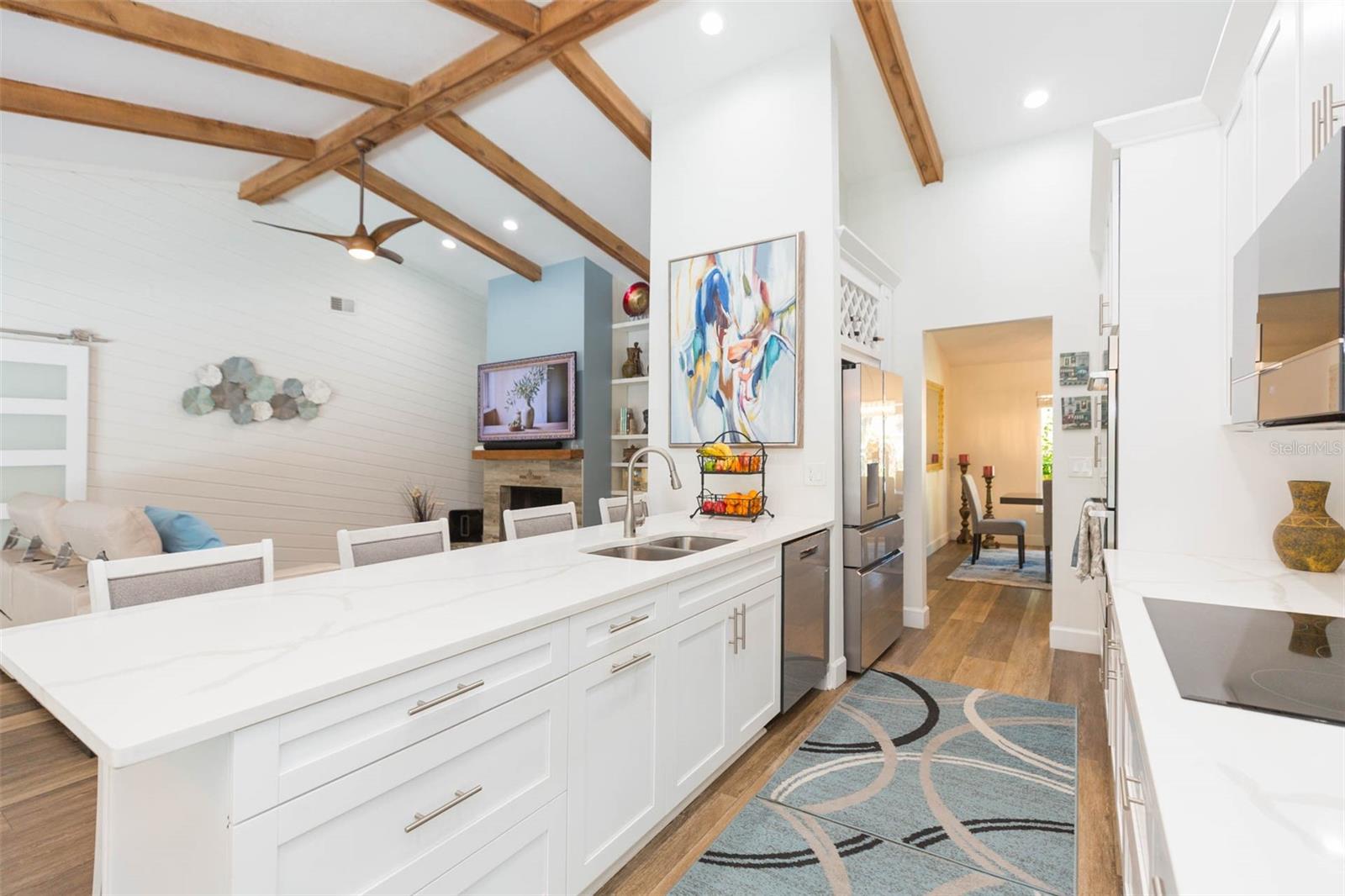 VILLAGE X UNIT 1 OF CARROLLWOO - Residential