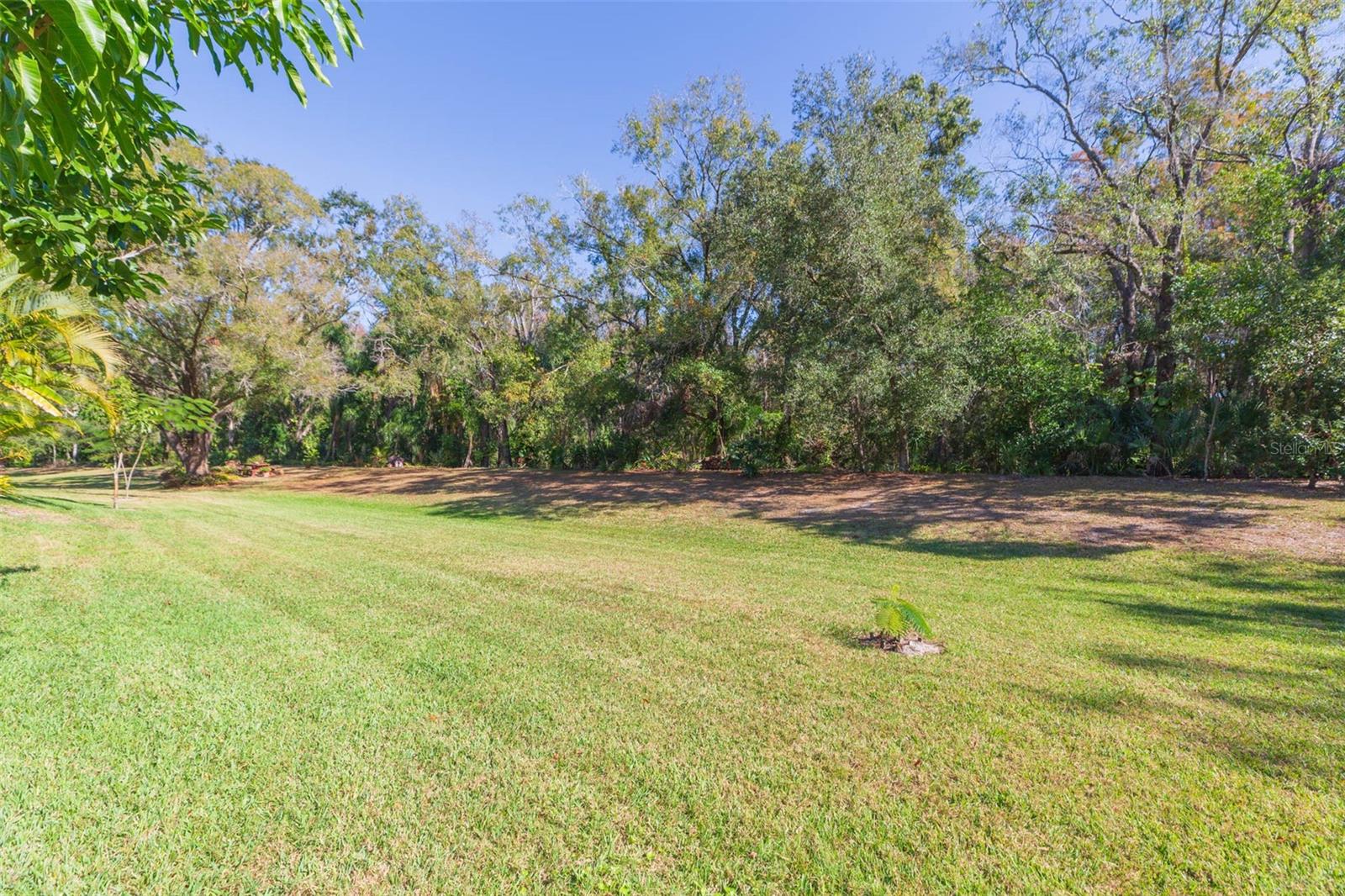 VILLAGE X UNIT 1 OF CARROLLWOO - Residential