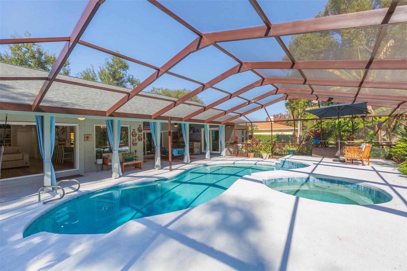 VILLAGE X UNIT 1 OF CARROLLWOO - Residential