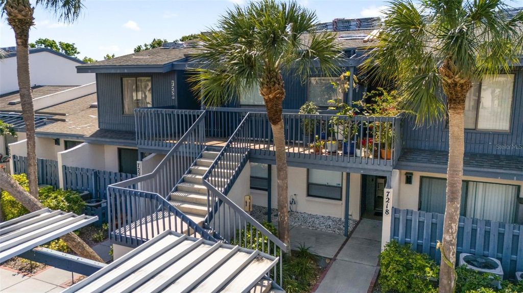 Photo of 7218 Cloister Drive #7218, Sarasota, FL 34231 (MLS # A4679478)