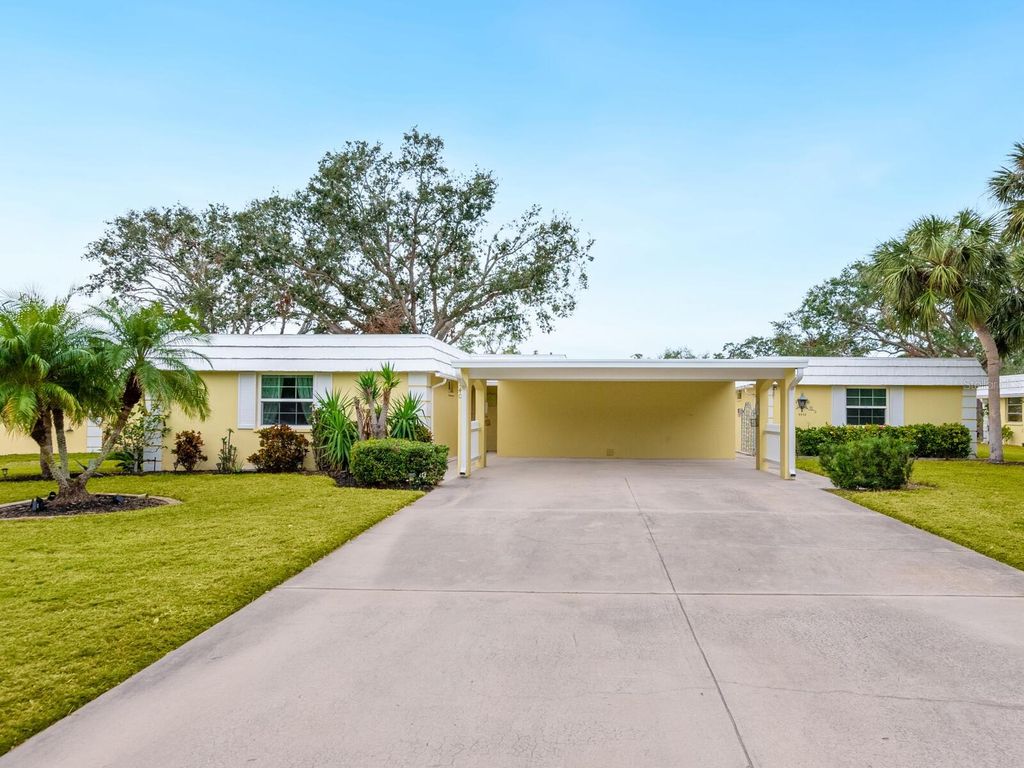 Photo of 5936 Driftwood Avenue #16, Sarasota, FL 34231 (MLS # A4670539)