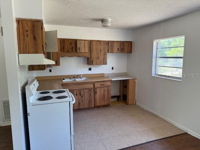 1109 WILLOW COURT