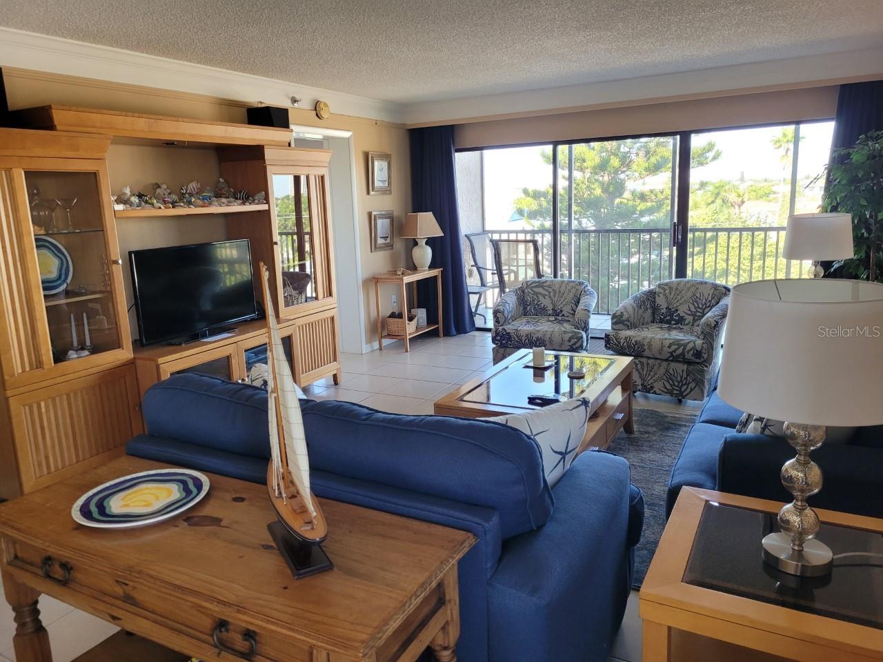 LIDO TOWERS - Residential Lease