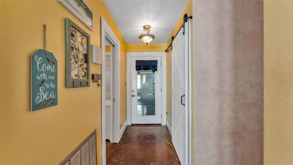 Photo of 1232 Greenview Drive, Lakeland, FL 33805 (MLS # L4958520)