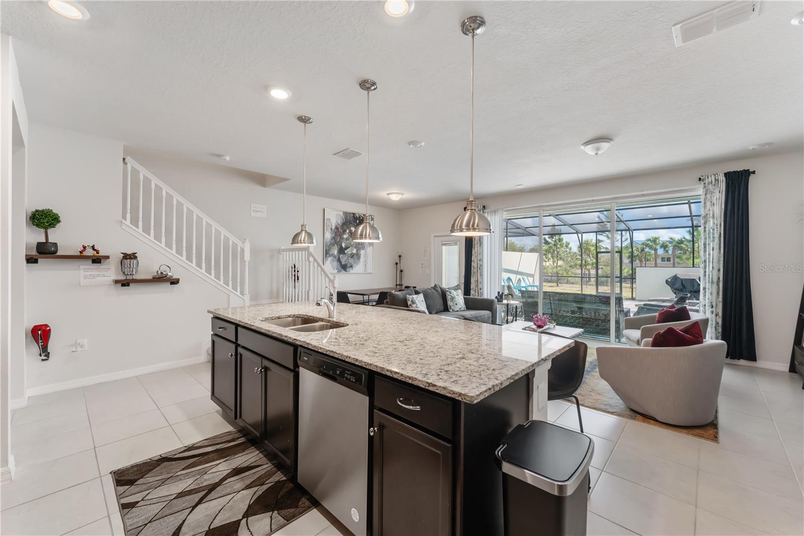 921 PARADISE DRIVE