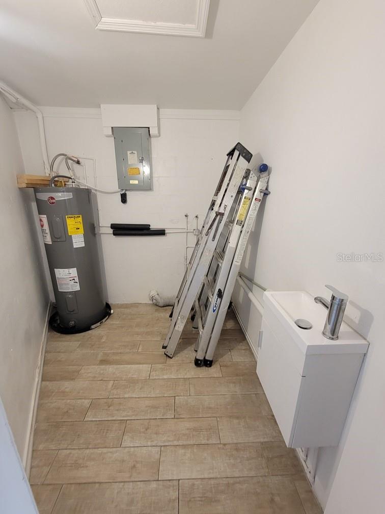 HOLIDAY LAKE ESTATES - Residential