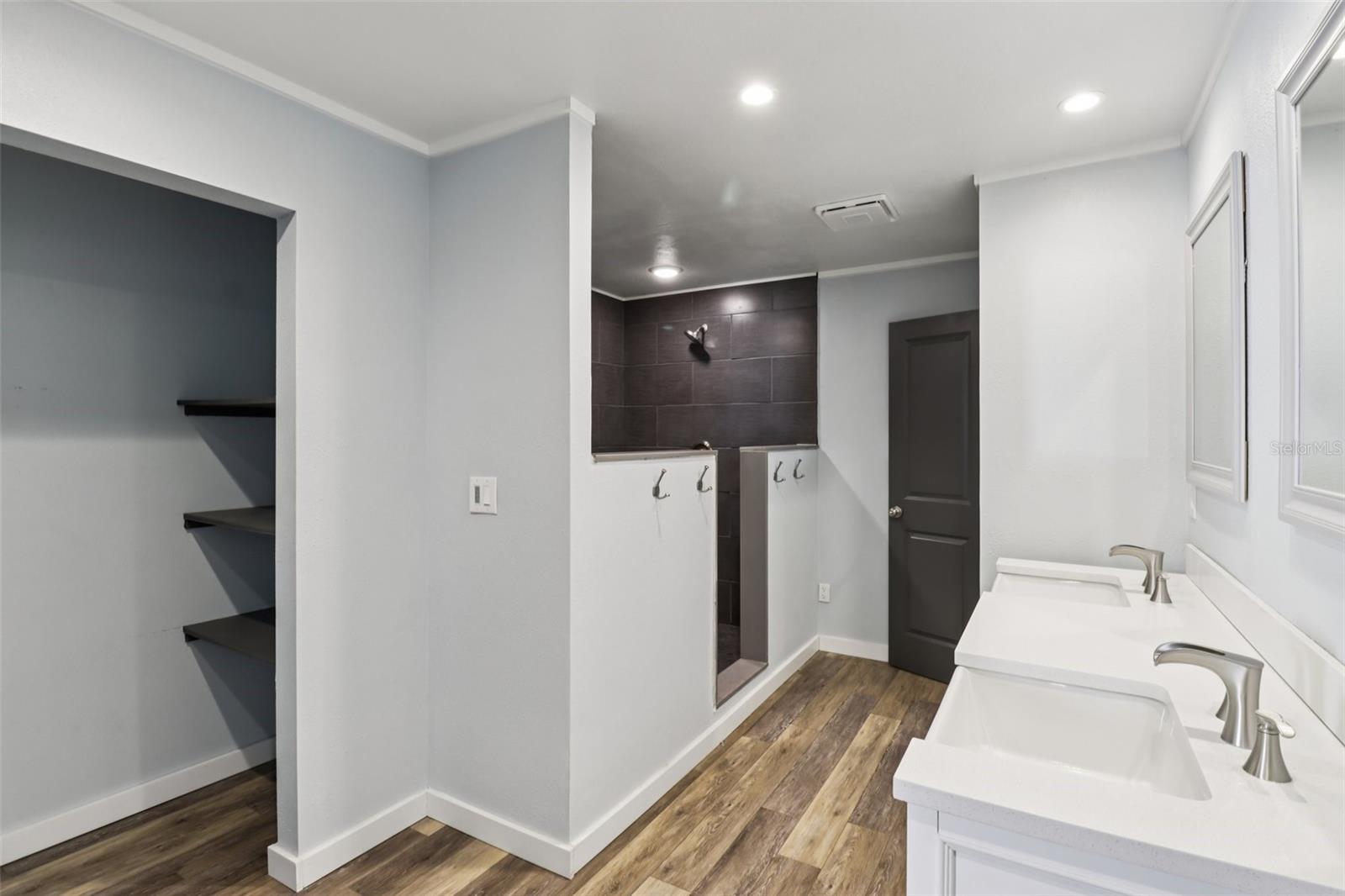 FLORIDA SHORES UN #7 - Residential