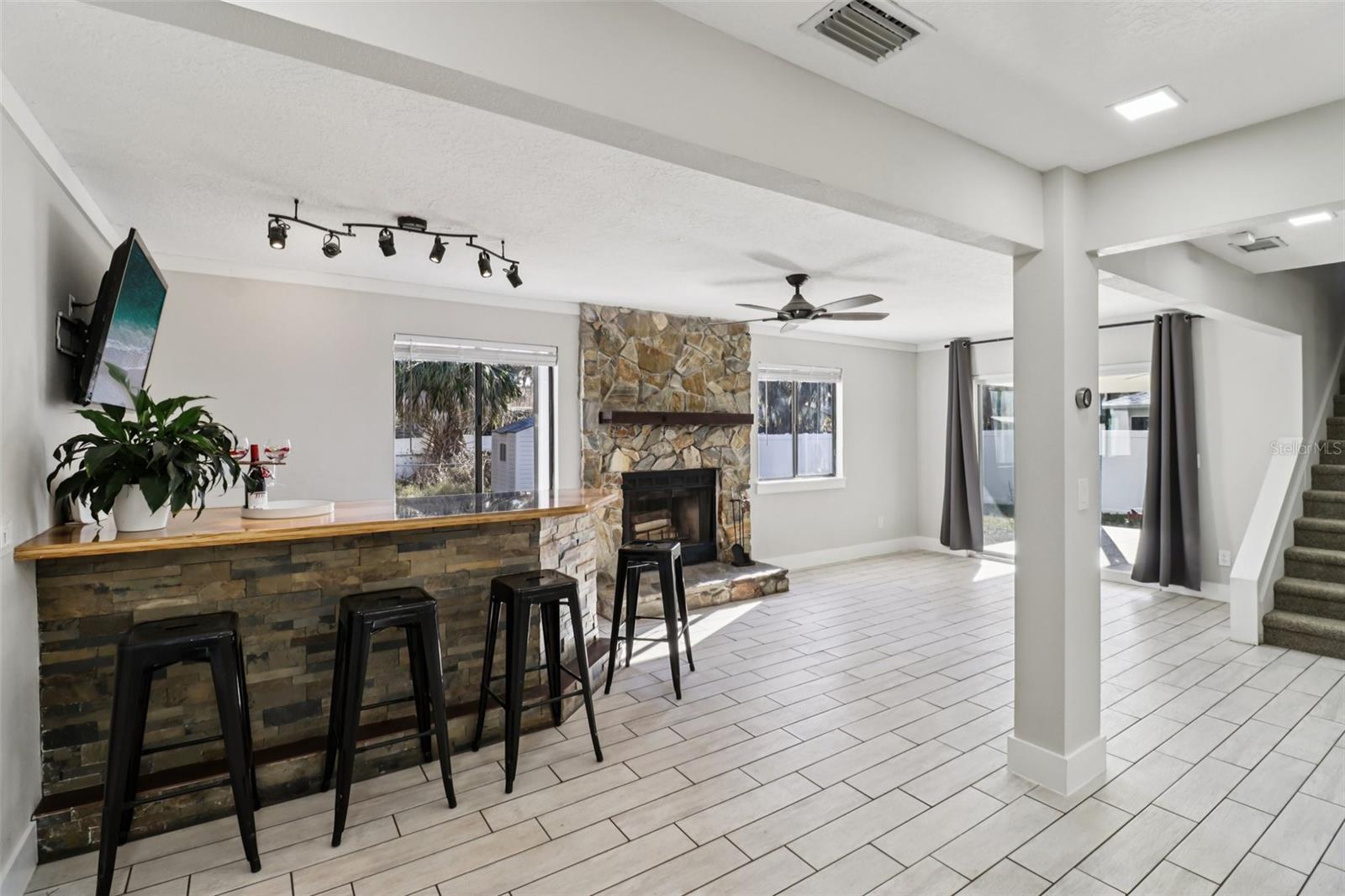 FLORIDA SHORES UN #7 - Residential