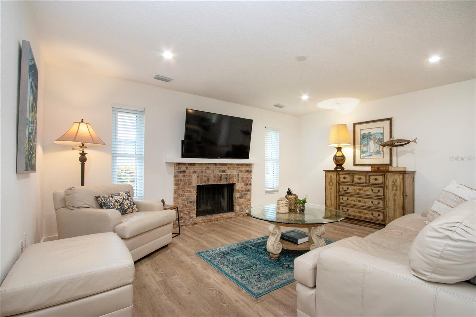 BAY LAKE ESTATES PH I - Residential