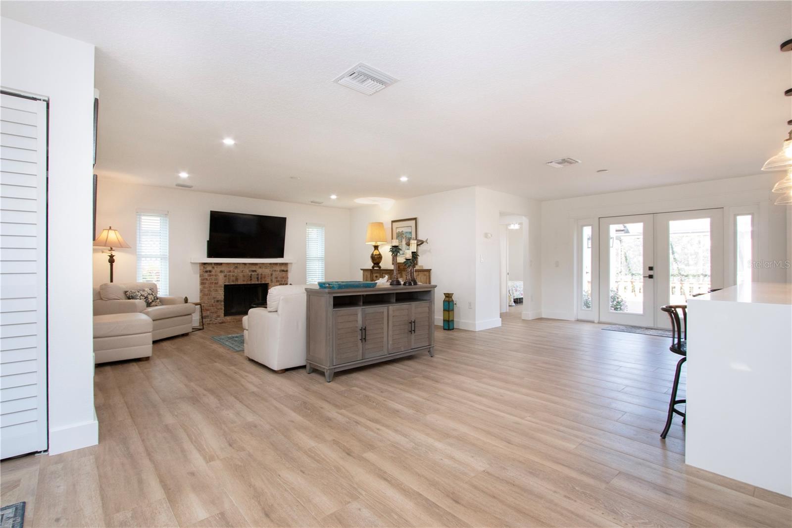 BAY LAKE ESTATES PH I - Residential