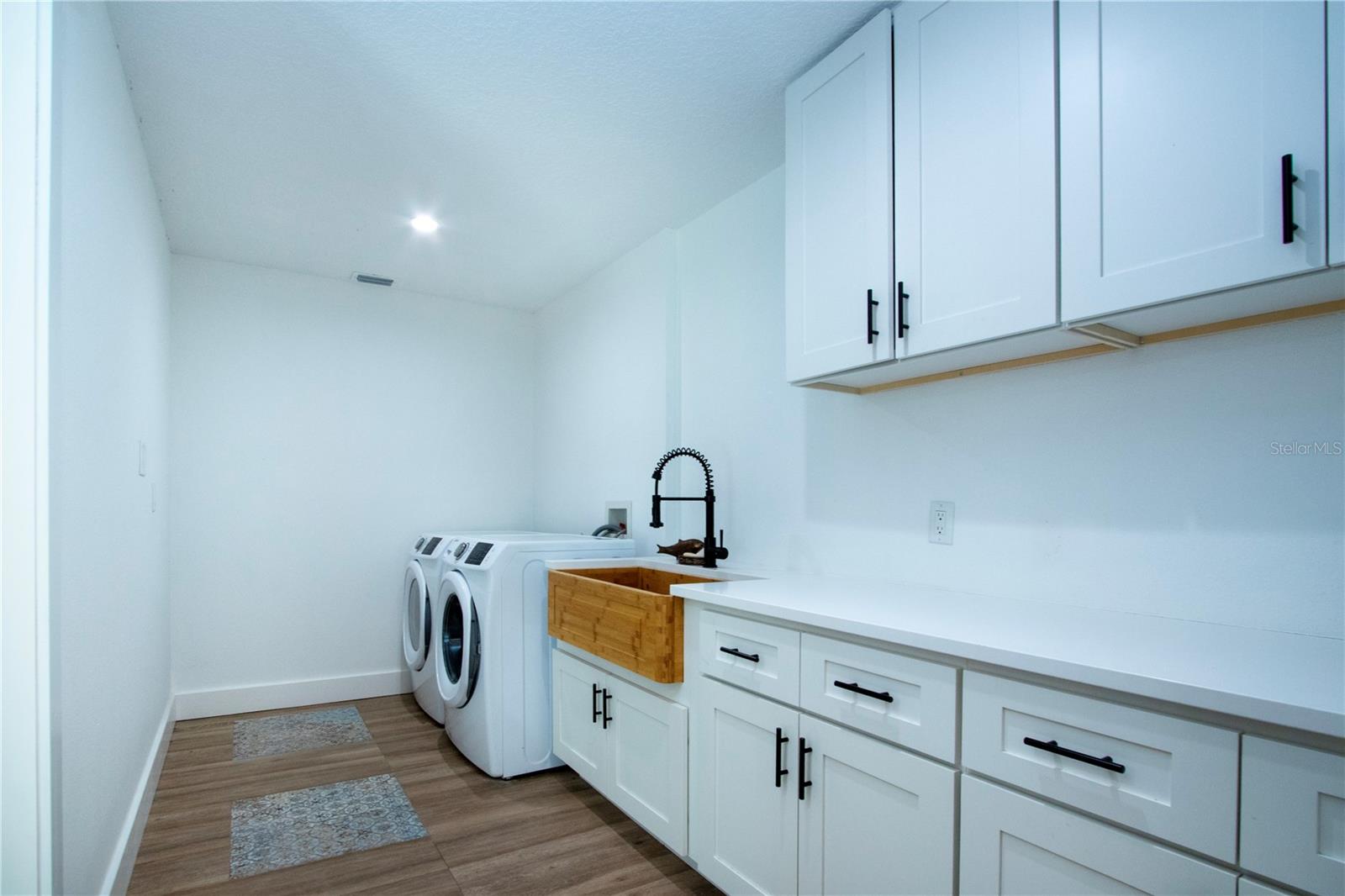 BAY LAKE ESTATES PH I - Residential