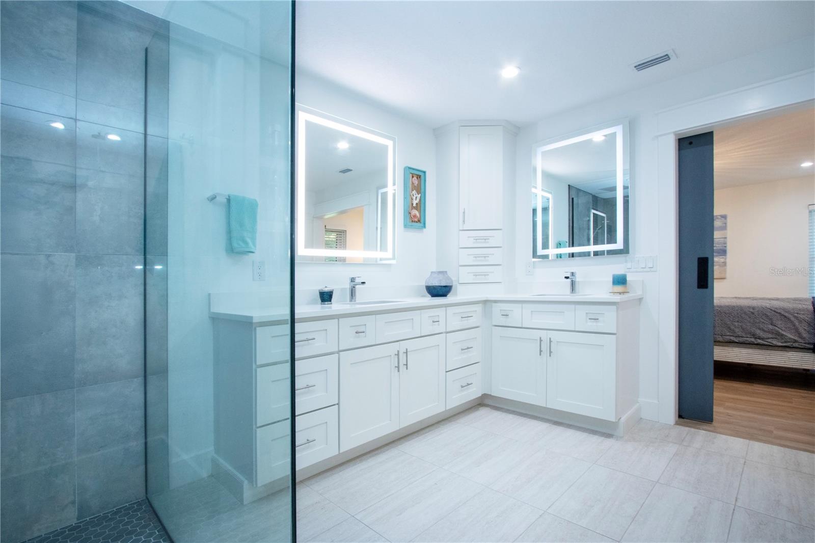 BAY LAKE ESTATES PH I - Residential