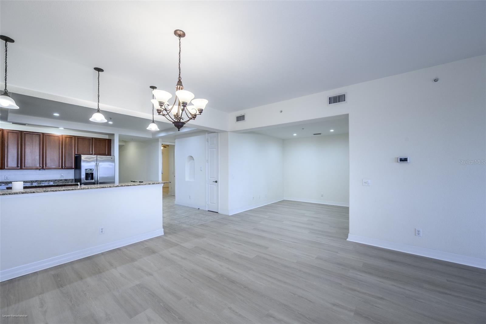 OUTLOOK COVE CONDOMINIUM - Residential Lease