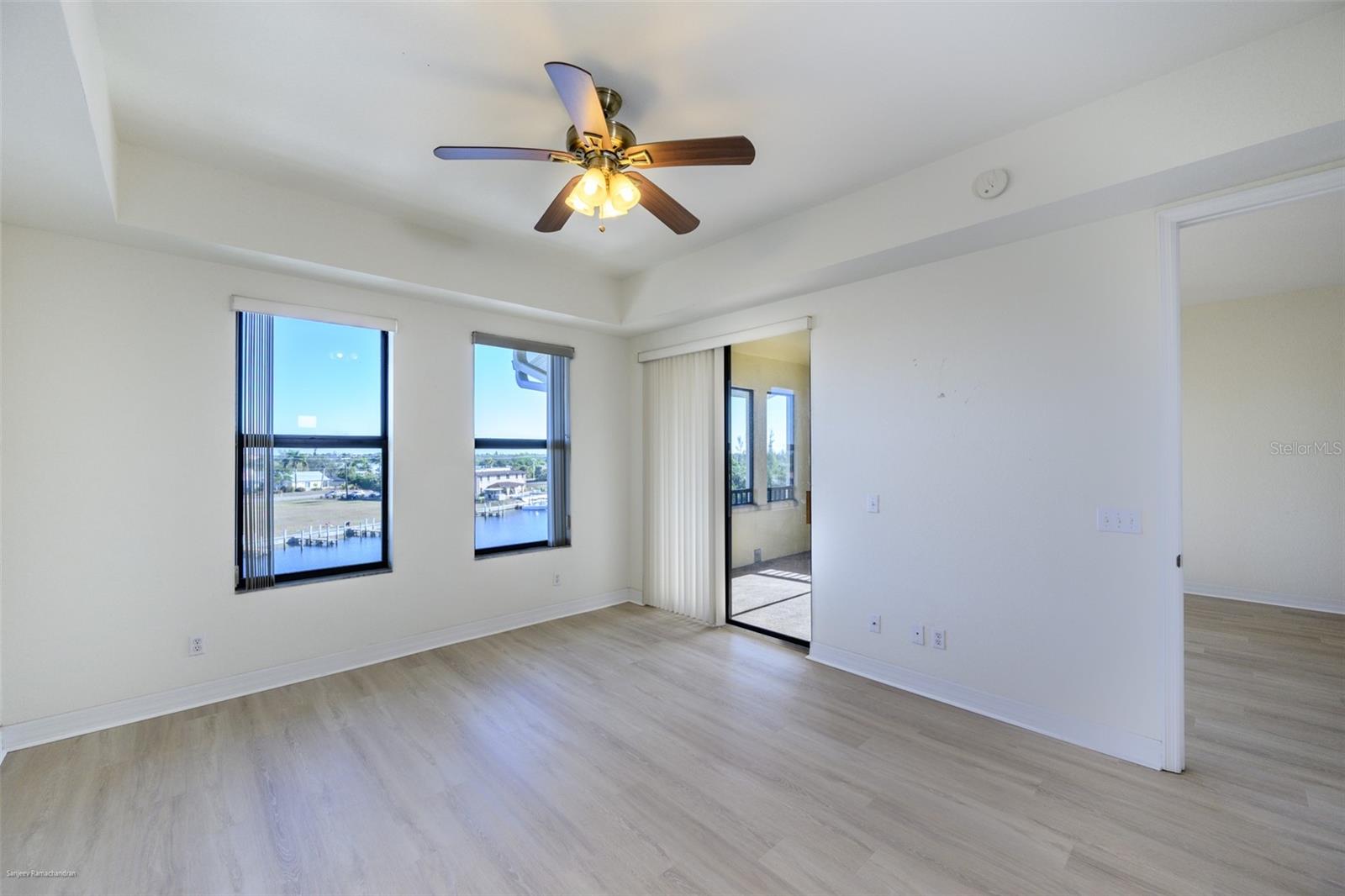 OUTLOOK COVE CONDOMINIUM - Residential Lease