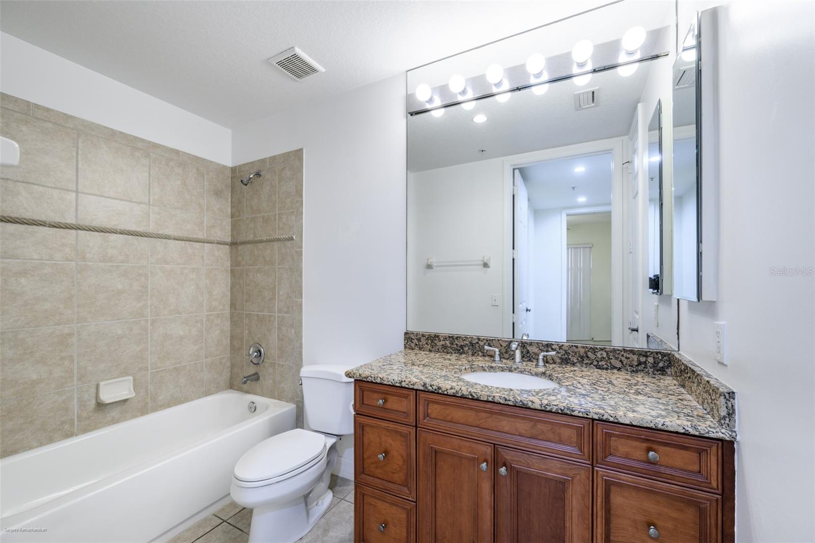 OUTLOOK COVE CONDOMINIUM - Residential Lease