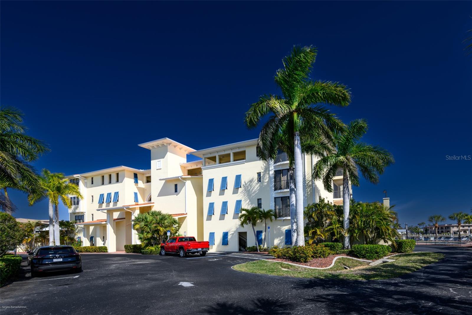 OUTLOOK COVE CONDOMINIUM - Residential Lease