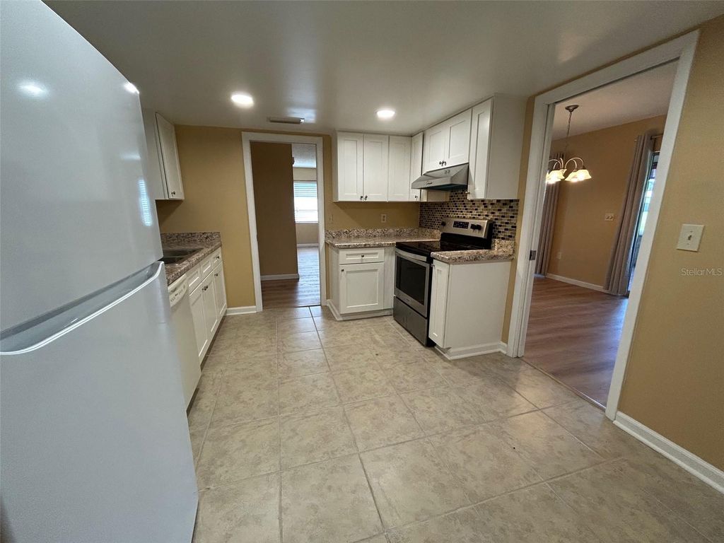 Photo of 6912 10th Avenue W, Bradenton, FL 34209 (MLS # A4647813)