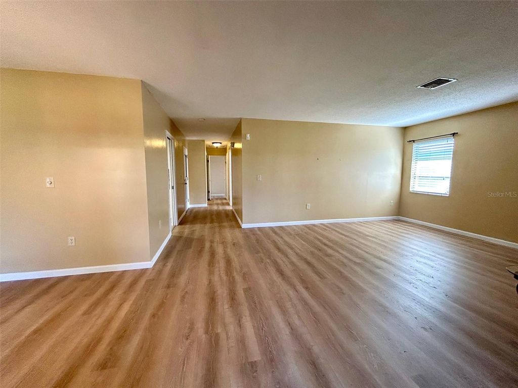 Photo of 6912 10th Avenue W, Bradenton, FL 34209 (MLS # A4647813)