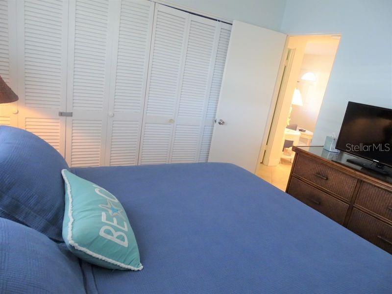 6020 MIDNIGHT PASS ROAD 3