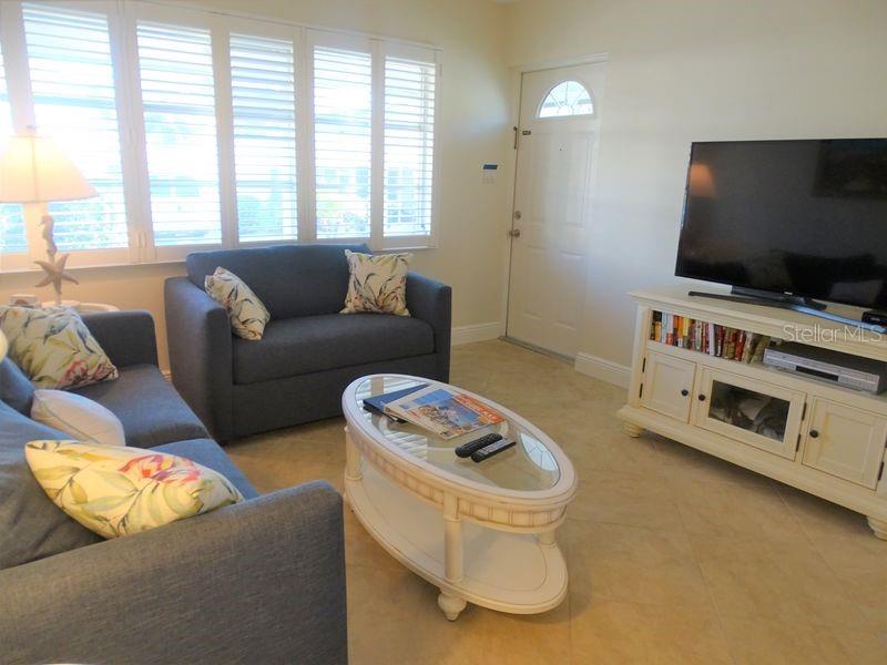 6020 MIDNIGHT PASS ROAD 3