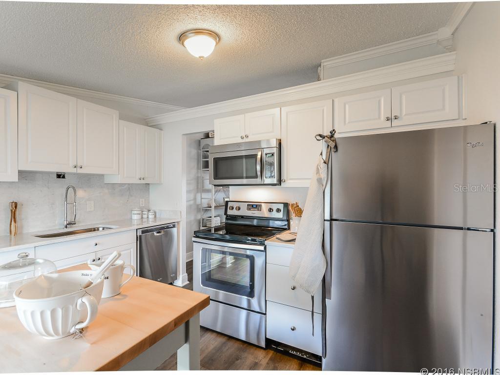 Riverwalk Condo - Residential