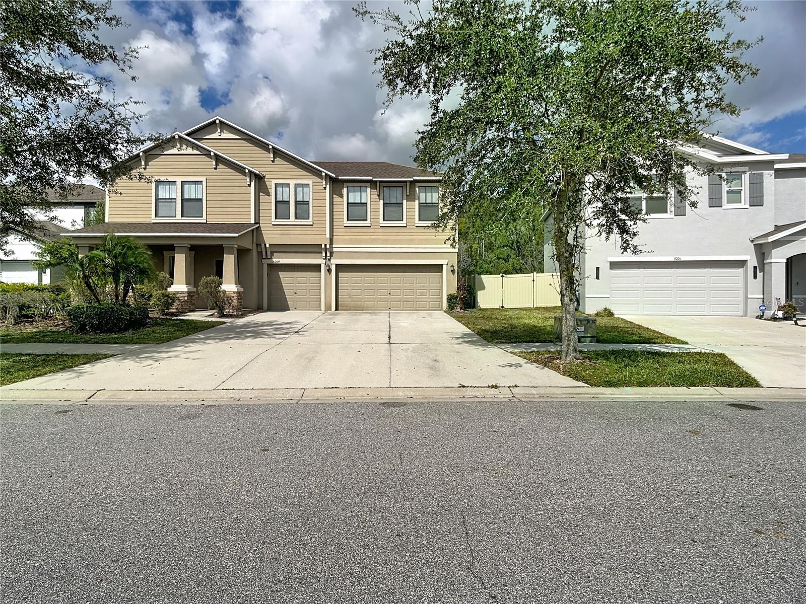 5004 BELLA ARMONIA CIRCLE