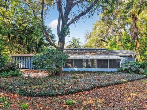 Tiny photo for 1726 Overlook Drive, Mount Dora, FL 32757 (MLS # G5105823)