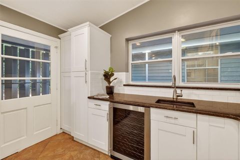 Tiny photo for 1726 Overlook Drive, Mount Dora, FL 32757 (MLS # G5105823)