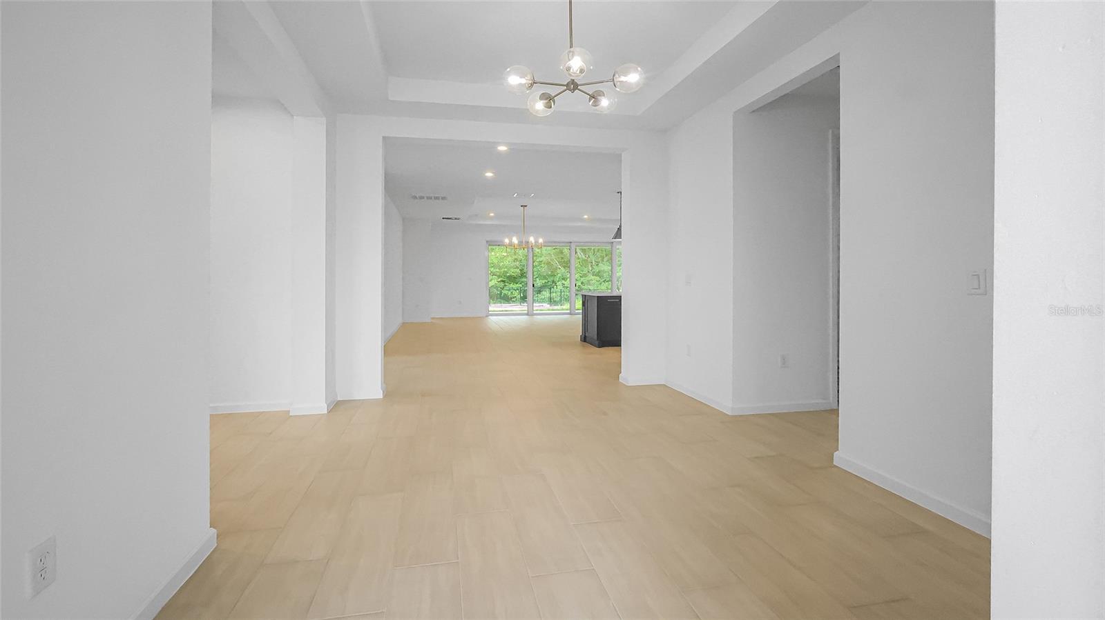 944 CLUB CRESSWIND DRIVE