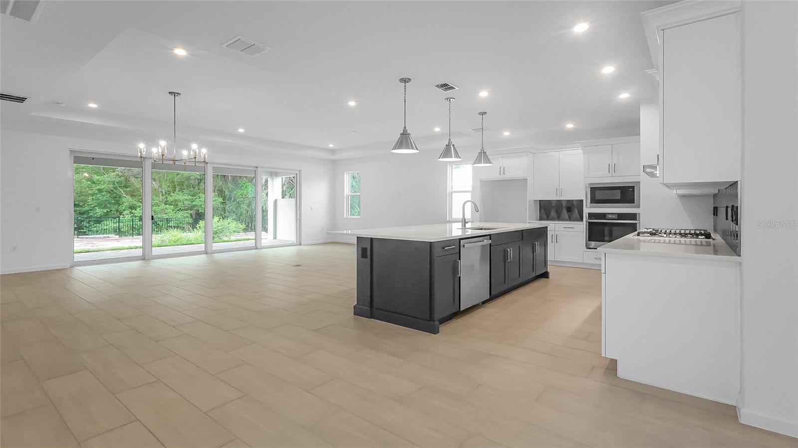 KH CW HAMMOCK OAKS LLC - Residential