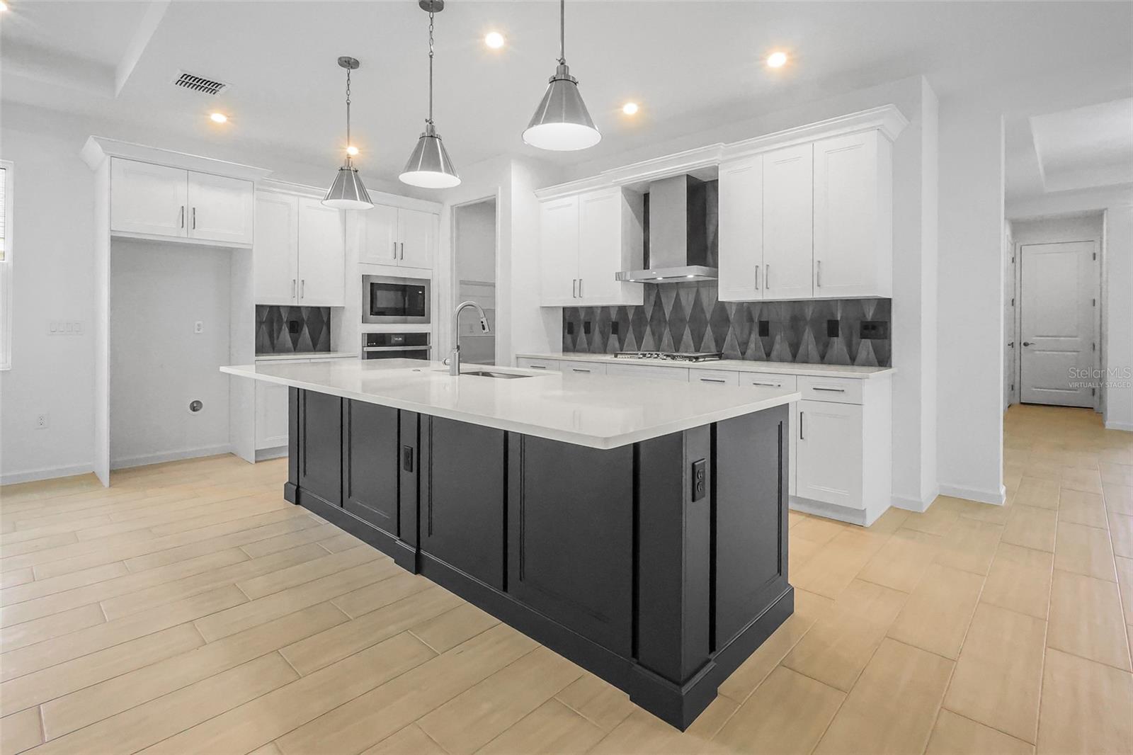 KH CW HAMMOCK OAKS LLC - Residential