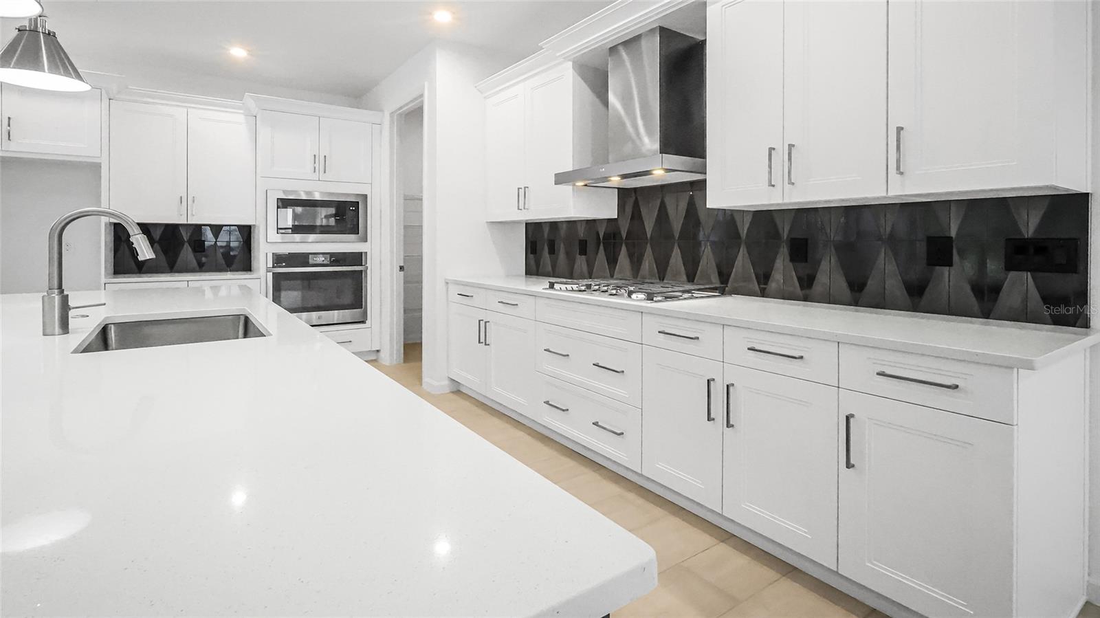 KH CW HAMMOCK OAKS LLC - Residential