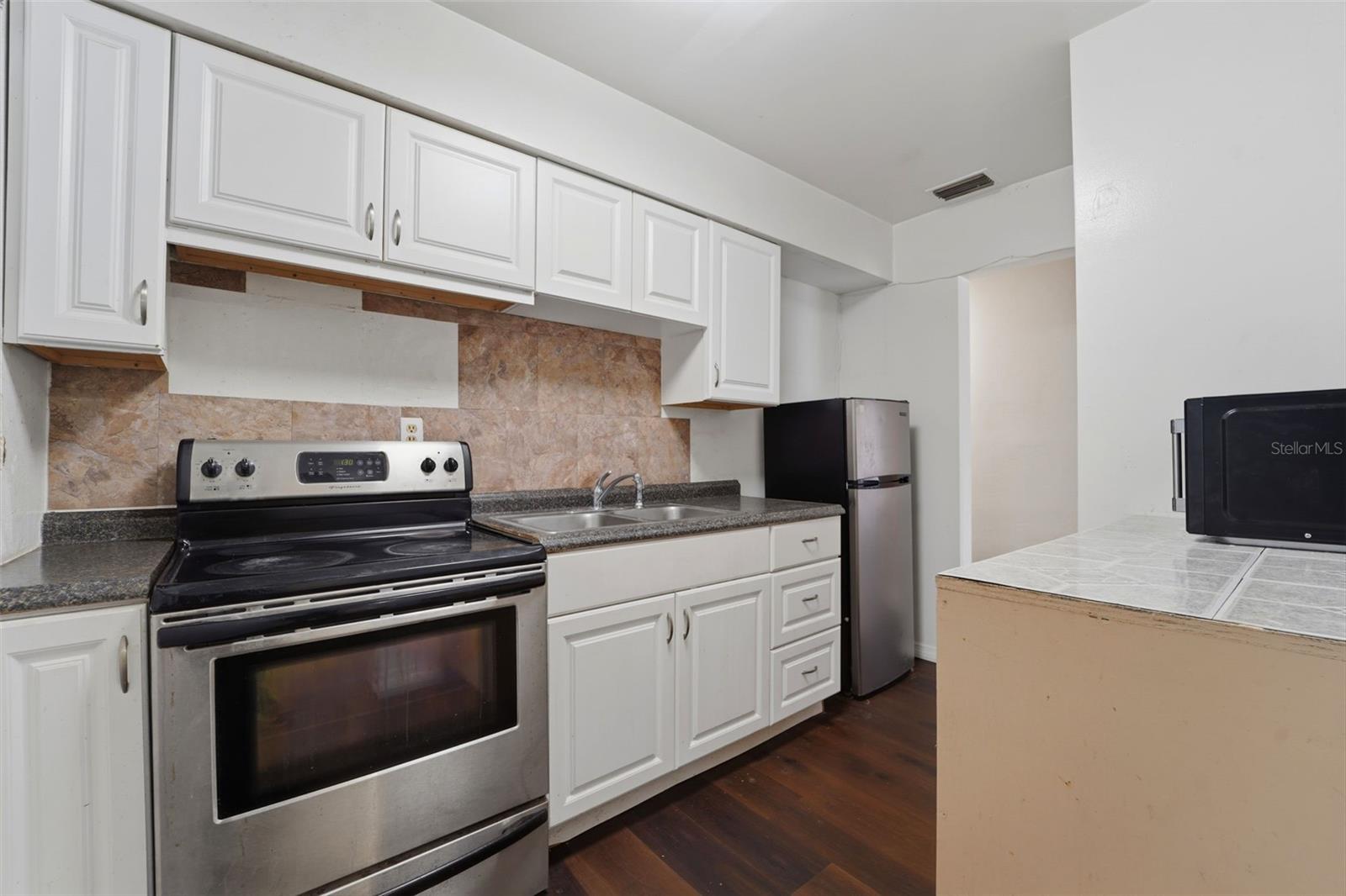 ROOSEVELT PARK ADD - Residential Income