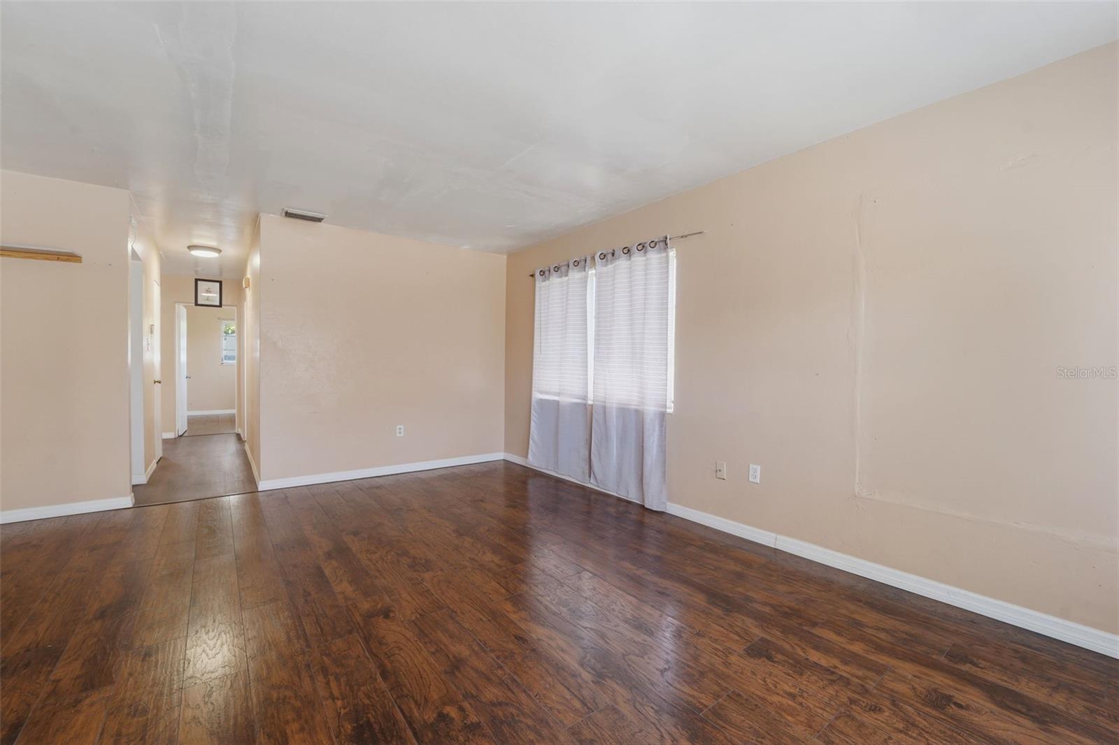 ROOSEVELT PARK ADD - Residential Income