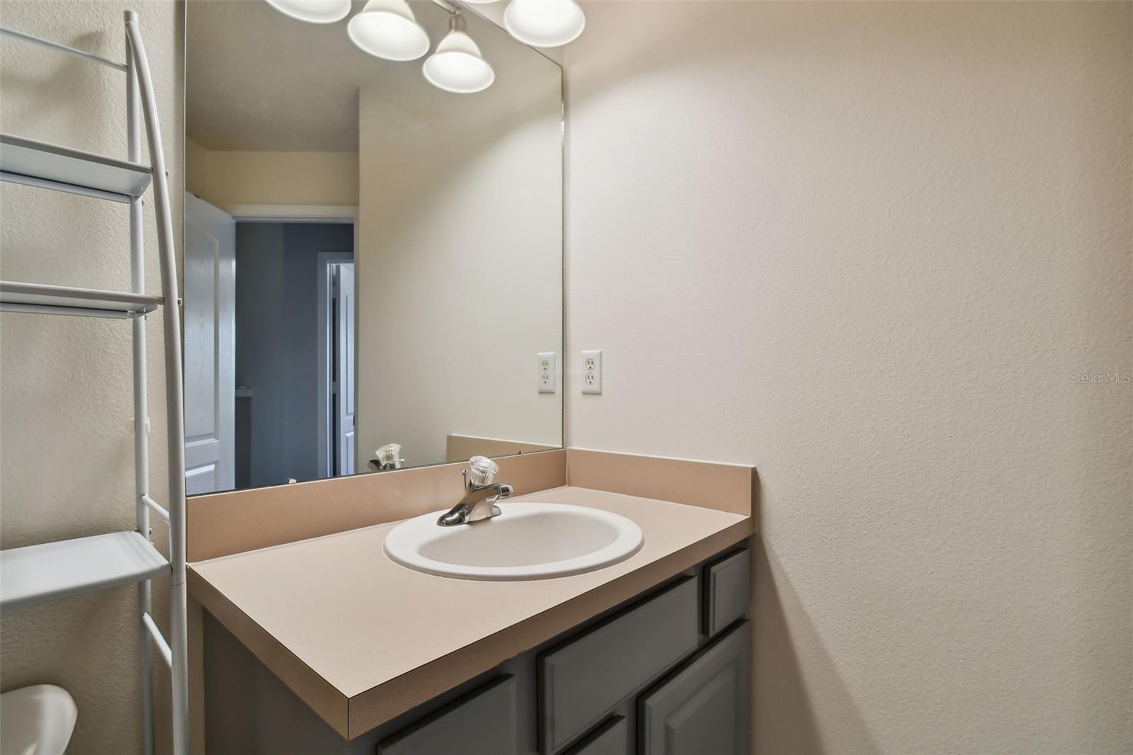 VALHALLA PH 3-4 - Residential Lease