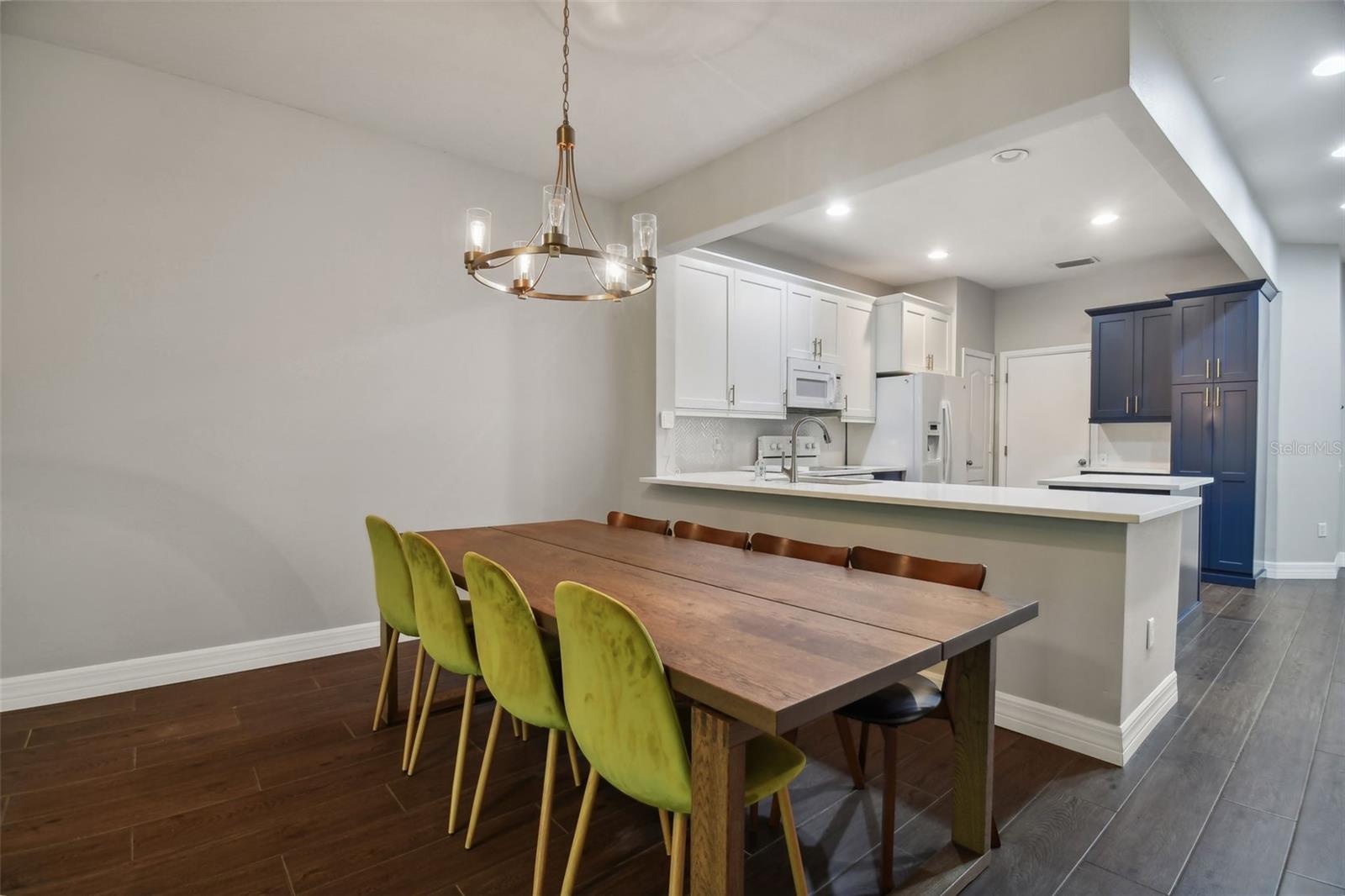 VALHALLA PH 3-4 - Residential Lease