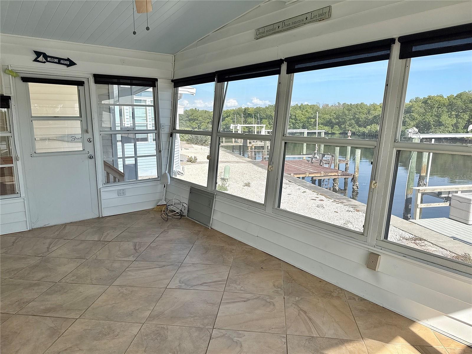 MOBEL AMERICANA MOBILE HOME PARK UNREC - Residential