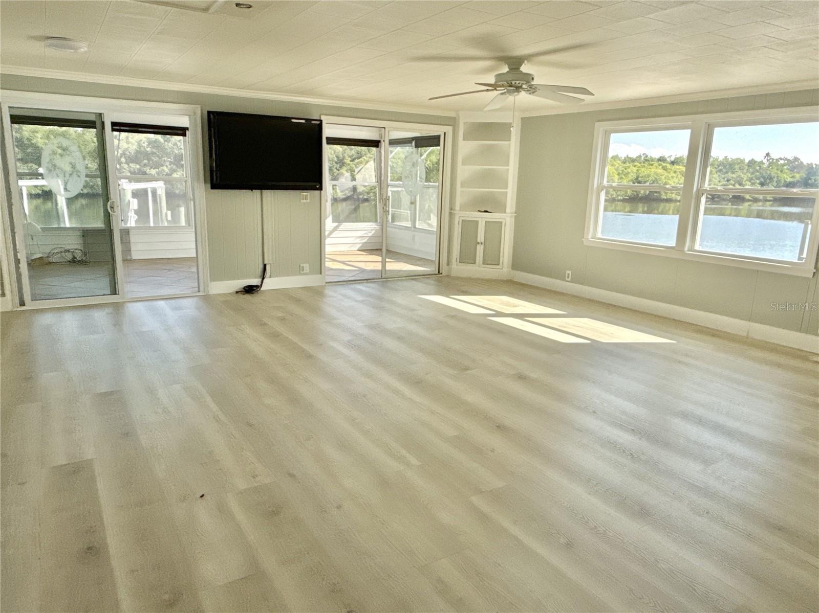 MOBEL AMERICANA MOBILE HOME PARK UNREC - Residential