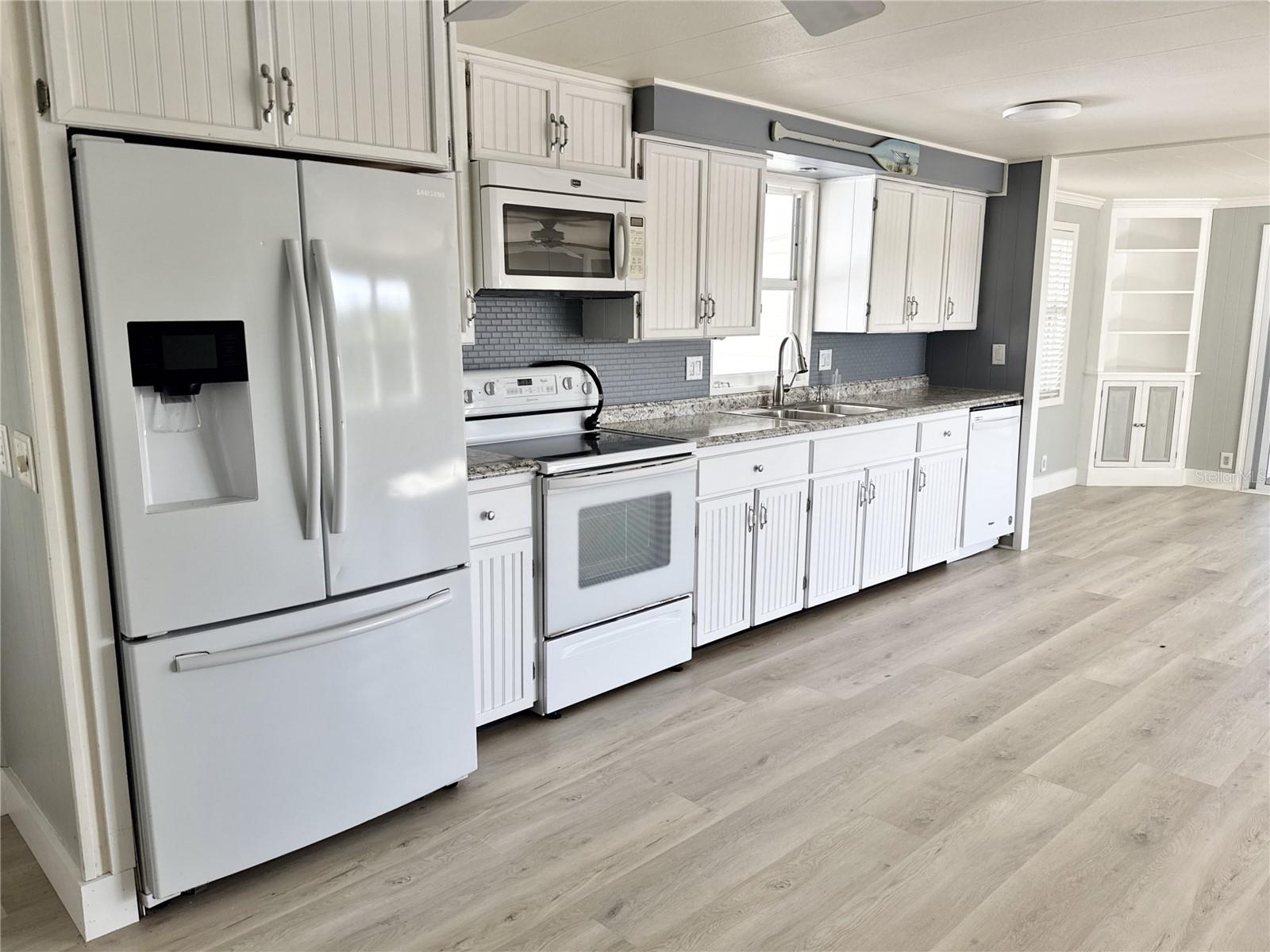 MOBEL AMERICANA MOBILE HOME PARK UNREC - Residential