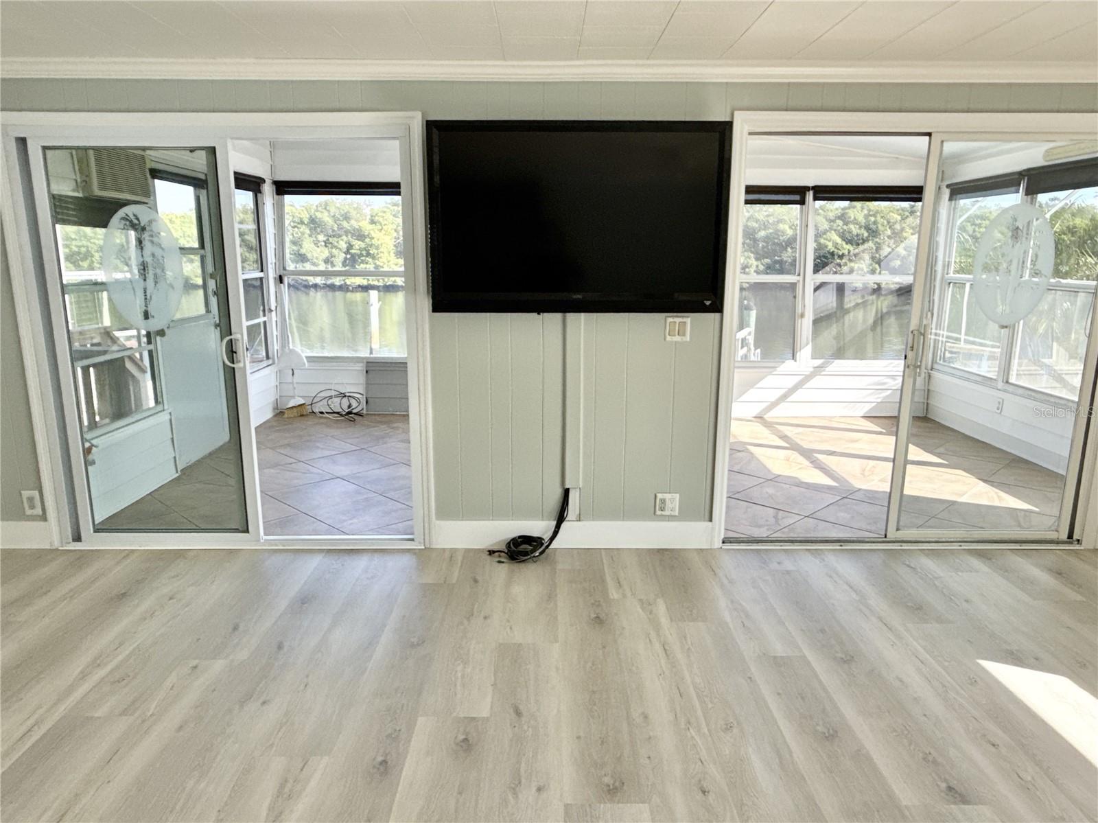 MOBEL AMERICANA MOBILE HOME PARK UNREC - Residential