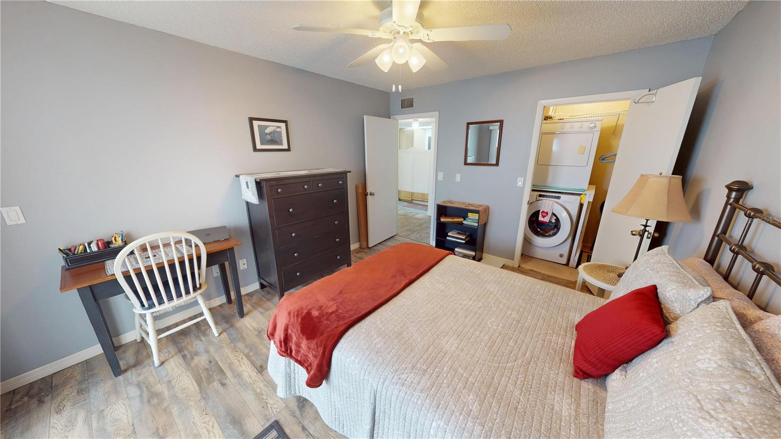 EDGEWATER VILLAGE BLDG I - Residential