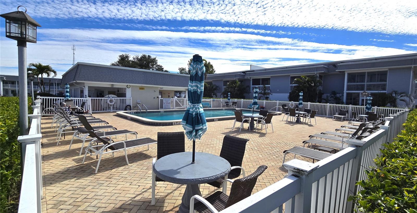 EDGEWATER VILLAGE BLDG I - Residential