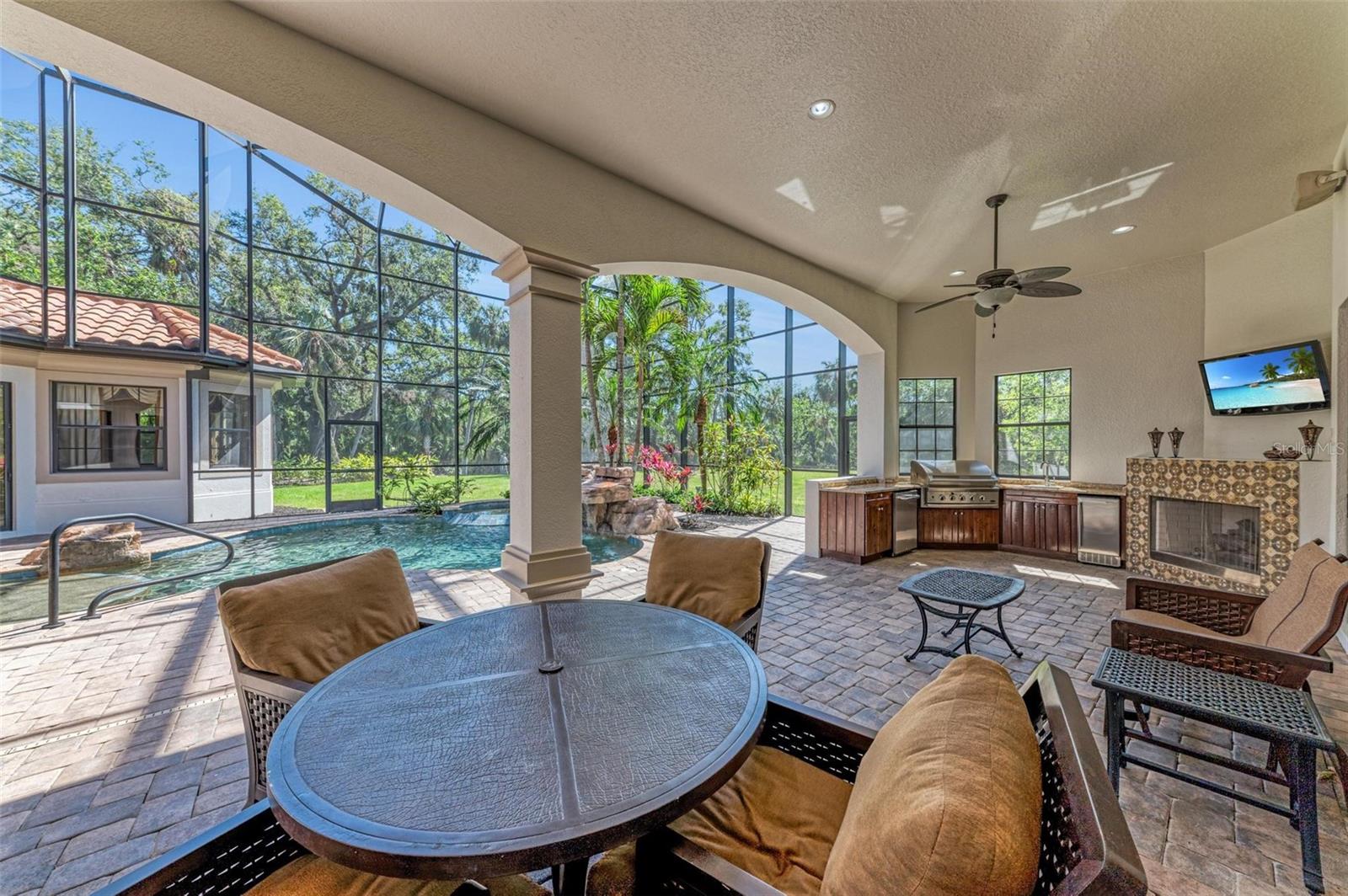 TERRA CEIA BAY NORTH - Residential